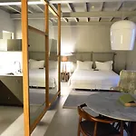 Aparthotel Raw Culture Art & Lofts Bairro Alto Lisbona