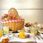 Aparthotel Raw Culture Art & Lofts Bairro Alto Lisbona