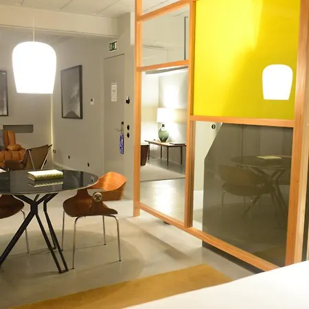 Ξενοδοχείο με διαμερίσματα Raw Culture Art & Lofts Bairro Alto Lisboa