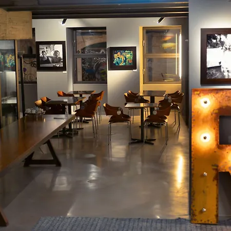 Raw Culture Art & Lofts Bairro Alto מלון דירות 5*