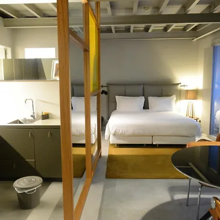 Raw Culture Art & Lofts Bairro Alto ליסבון