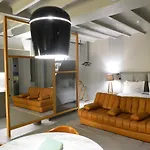 Апарт-отель Raw Culture Art & Lofts Bairro Alto Лиссабон